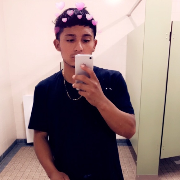 Meet your Posher, Atilio - Picture 1 of 1